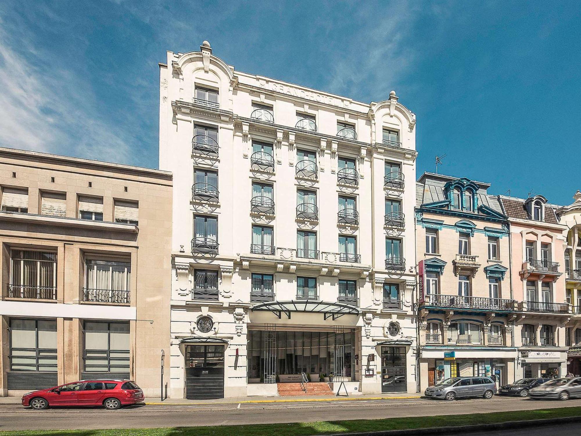 Mercure Lille Roubaix Grand Hotel Exterior foto